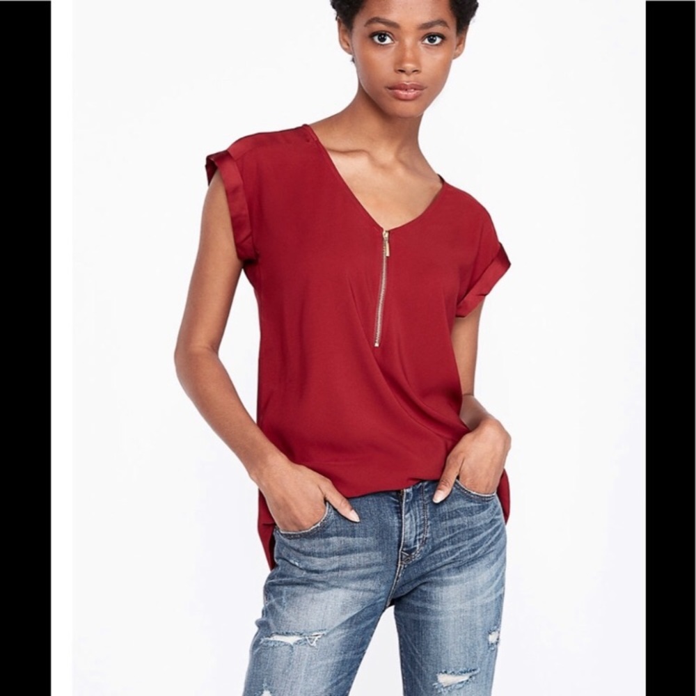 Express Red Short Sleeve Front Zipper Blouse